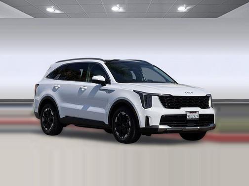 Glacial White Pearl 2025 Kia Sorento S