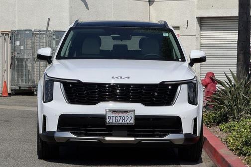 Glacial White Pearl 2025 Kia Sorento S