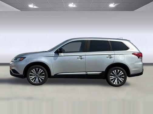 2020 Mitsubishi Outlander ES