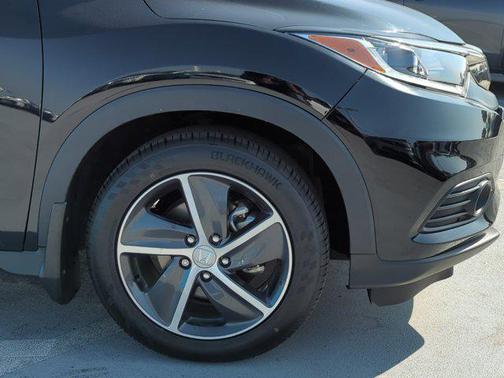 Crystal Black Pearl 2022 Honda HR-V EX