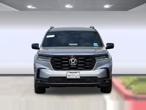 Lunar Silver Metallic 2025 Honda Pilot Sport