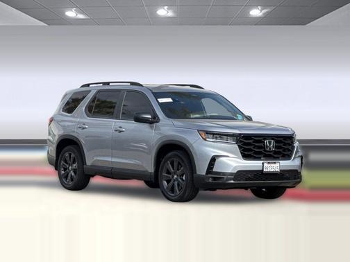 Lunar Silver Metallic 2025 Honda Pilot Sport