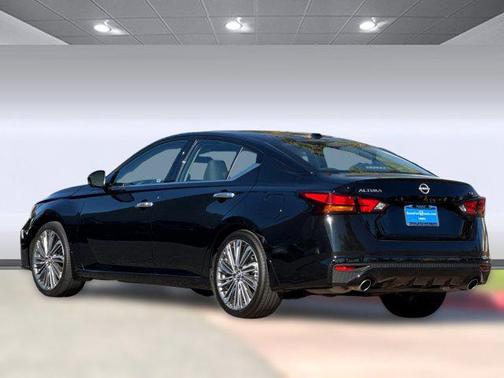 2024 Nissan Altima 2.5 SL