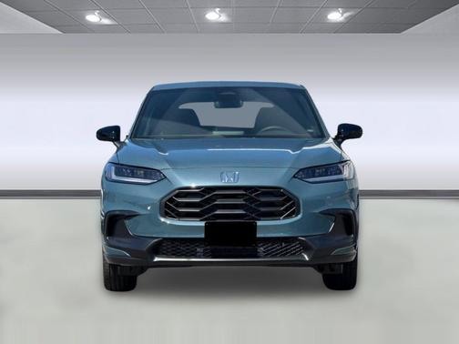 Nordic Forest Pearl 2027 Honda HR-V Sport
