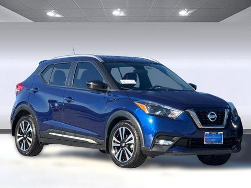 2019 Nissan Kicks SR