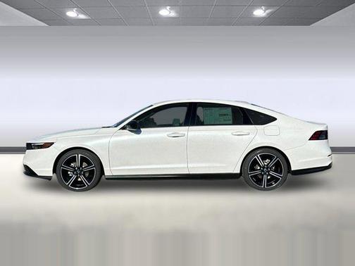 Platinum White Pearl 2026 Honda Accord SE