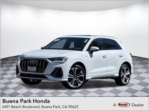 2020 Audi Q3 45 S line Prestige