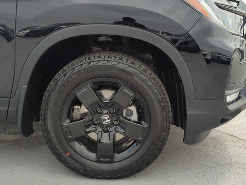 2025 Honda Ridgeline Black