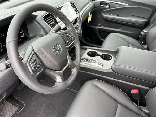 Platinum White Pearl 2026 Honda Ridgeline RTL