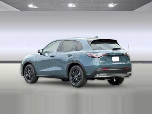 Nordic Forest Pearl 2026 Honda HR-V 2WD Sport