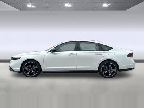 Platinum White Pearl 2026 Honda Accord Hybrid Sport