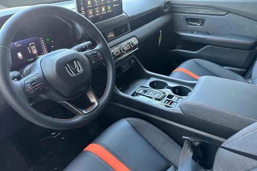 Platinum White Pearl 2026 Honda Passport AWD TrailSport