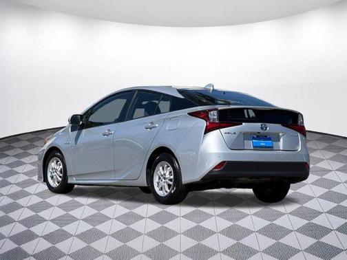 2022 Toyota Prius LE