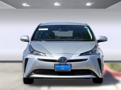2022 Toyota Prius LE