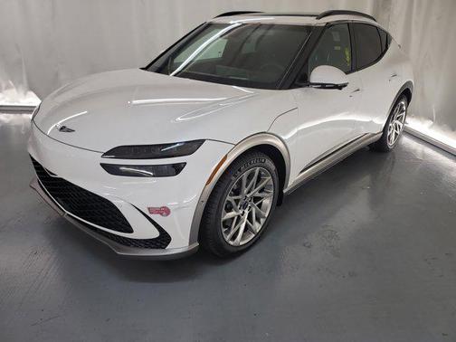 2024 Genesis GV60 Advanced AWD