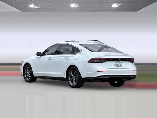 Platinum White Pearl 2023 Honda Accord EX