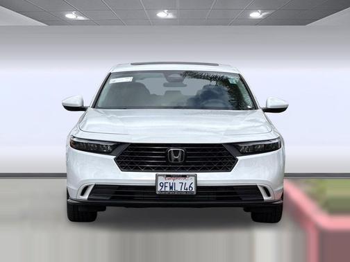 Platinum White Pearl 2023 Honda Accord EX