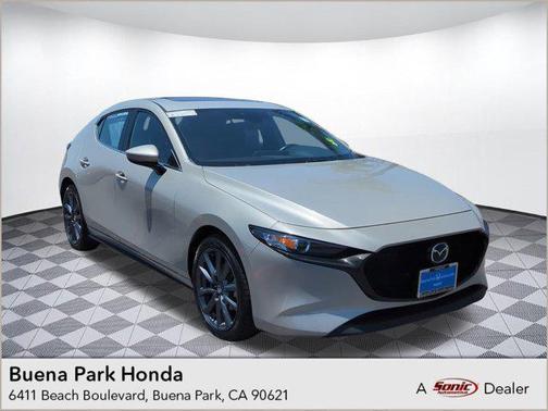 2023 Mazda Mazda3 FWD w/Preferred Package