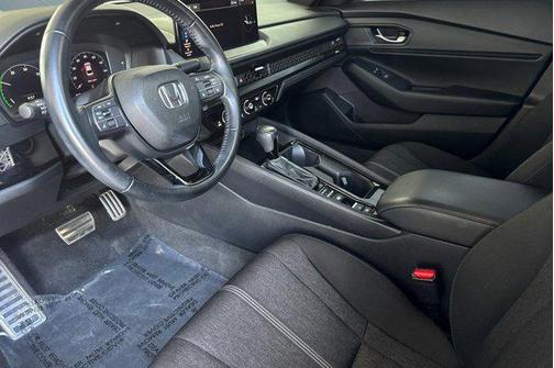 Platinum White Pearl 2023 Honda Accord Hybrid Sport