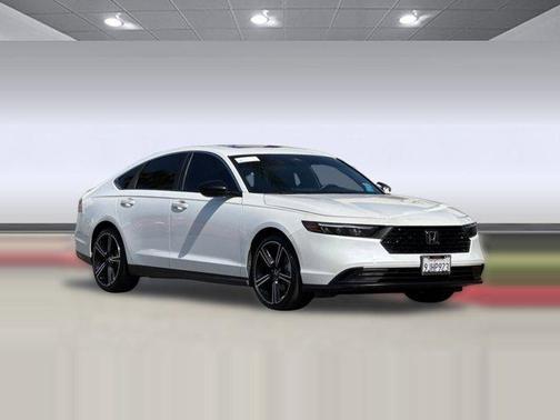 Platinum White Pearl 2023 Honda Accord Hybrid Sport