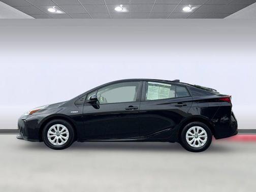 2022 Toyota Prius LE