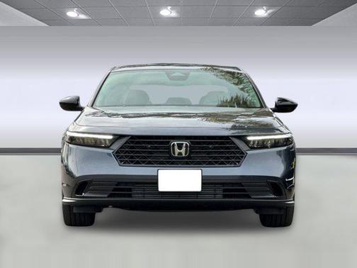 Meteorite Gray Metallic 2026 Honda Accord SE