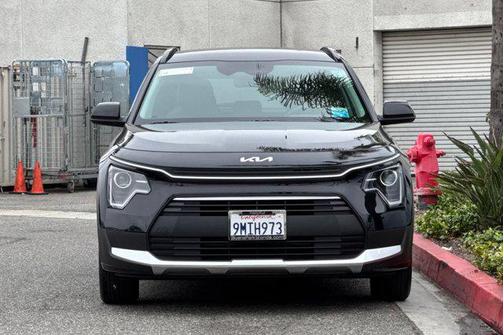 Aurora Black 2024 Kia Niro LX