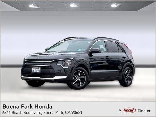 Aurora Black 2024 Kia Niro LX
