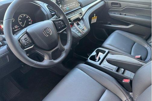 Radiant Red Metallic II 2026 Honda Odyssey Sport-L