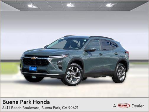 2025 Chevrolet Trax LT