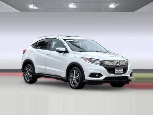 Platinum White Pearl 2022 Honda HR-V EX
