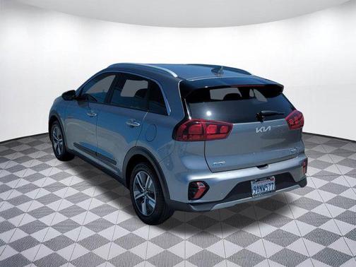 2022 Kia Niro LXS