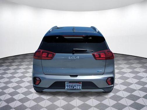 2022 Kia Niro LXS