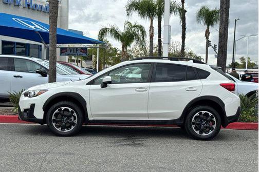 Crystal White Pearl 2023 Subaru Crosstrek Premium