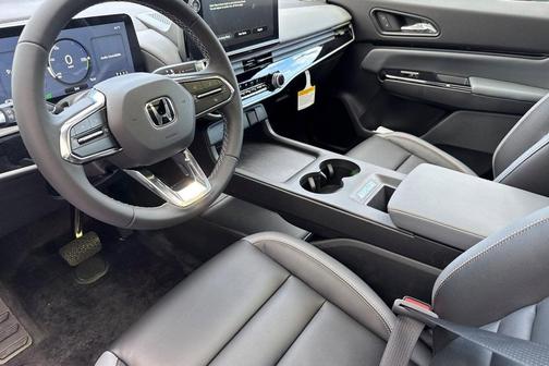North Shore Pearl 2026 Honda Prologue Touring