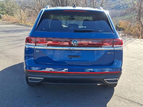 2025 Volkswagen Atlas 2.0T SE