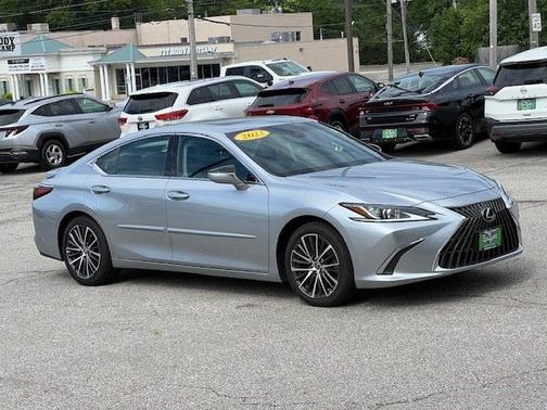 2022 Lexus ES 350 Base