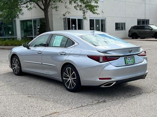 2022 Lexus ES 350 Base