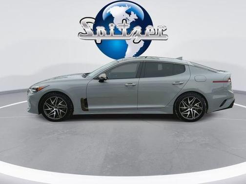 2023 Kia Stinger GT-Line