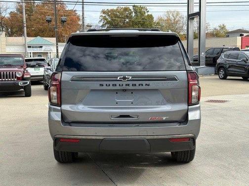 2021 Chevrolet Suburban RST