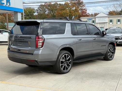 2021 Chevrolet Suburban RST