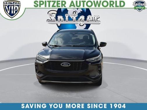 Agate Black Metallic 2025 Ford Escape Platinum