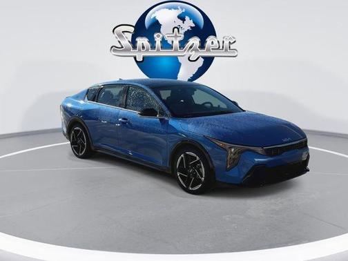 2025 Kia K4 GT-Line