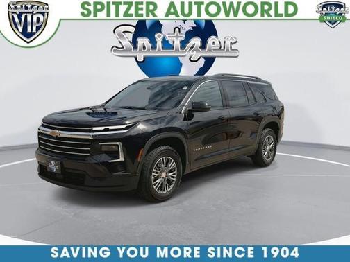 Mosaic Black Metallic 2024 Chevrolet Traverse LT
