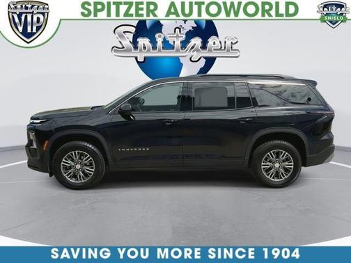 Mosaic Black Metallic 2024 Chevrolet Traverse LT