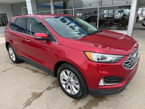 2022 Ford Edge Titanium