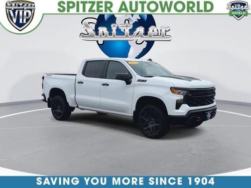 Summit White 2023 Chevrolet Silverado 1500 Custom Trail Boss