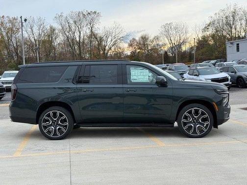 2026 Chevrolet Suburban RST