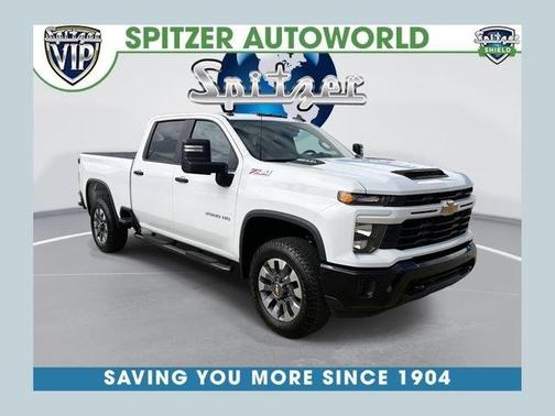 Summit White 2025 Chevrolet Silverado 2500 Custom