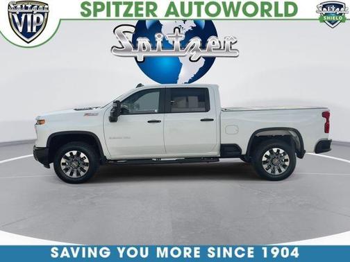 Summit White 2025 Chevrolet Silverado 2500 Custom